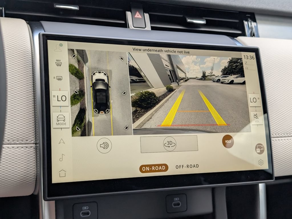New 2026 Land Rover Discovery Sport Landmark AWD/4WD image 15