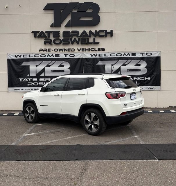 Used 2019 Jeep Compass Latitude w/ Popular Equipment Group FWD image 10