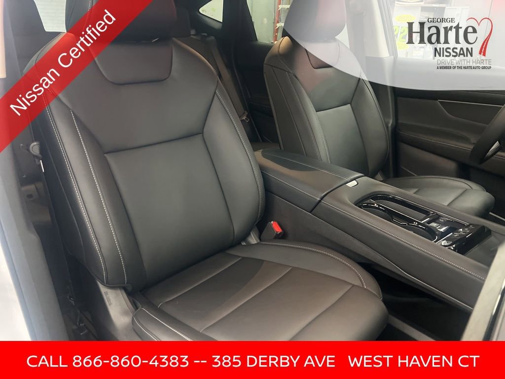 Certified 2025 Nissan Murano SV image 41