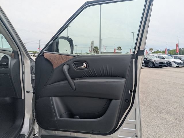 Used 2024 Nissan Armada SL w/ Captain's Chairs Package RWD image 33