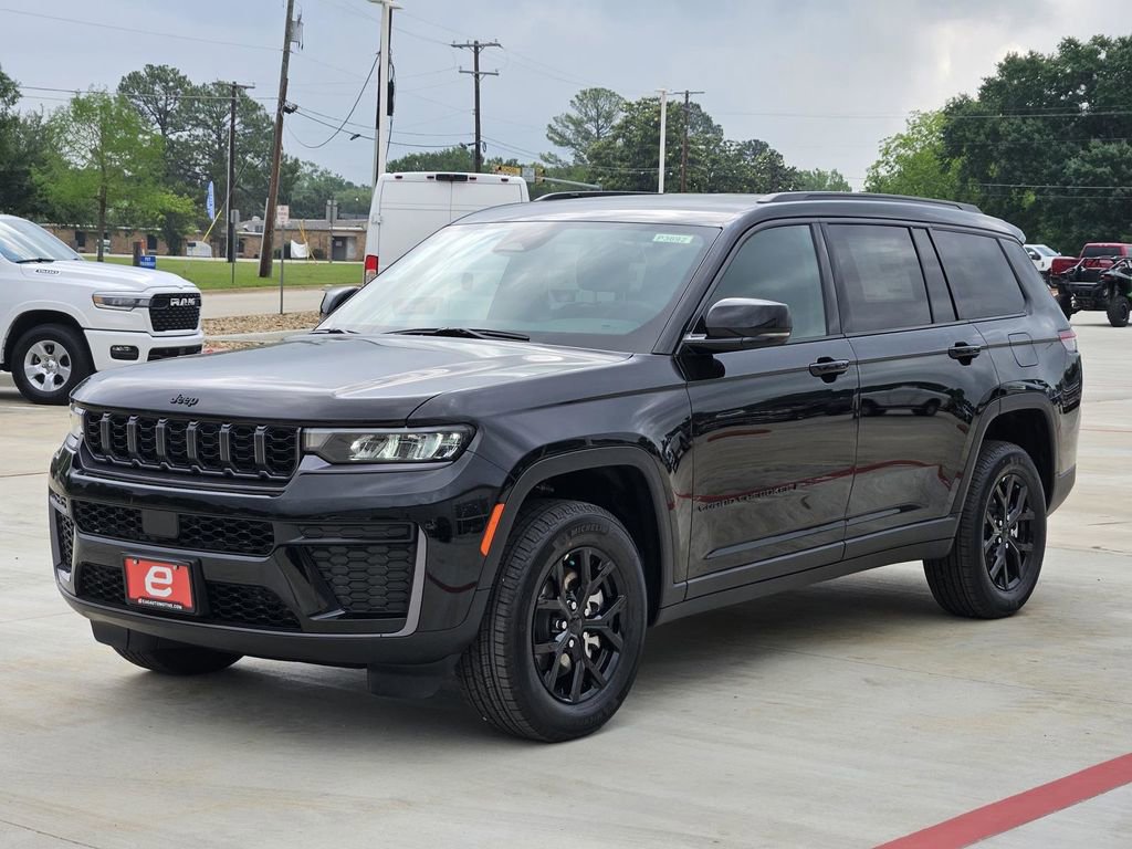 New 2026 Jeep Grand Cherokee L 2WD image 3