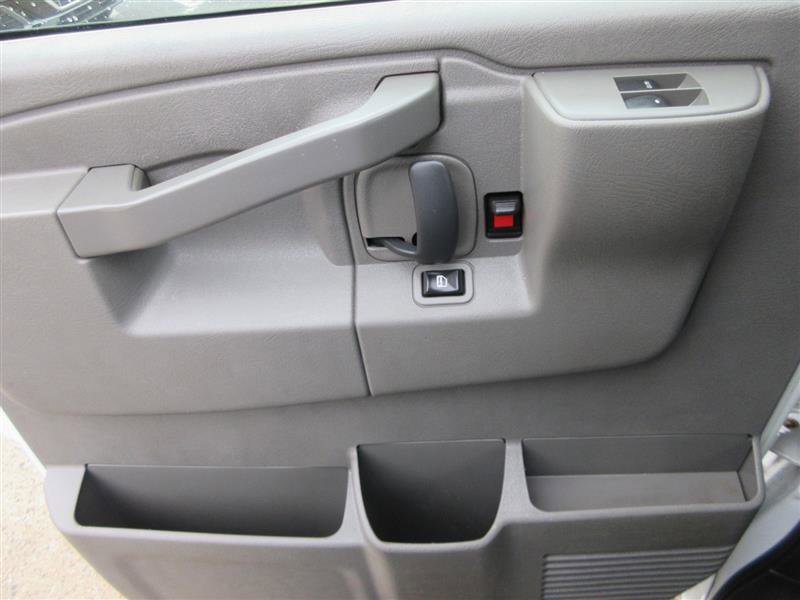 Used 2020 Chevrolet Express 3500 LS RWD image 12