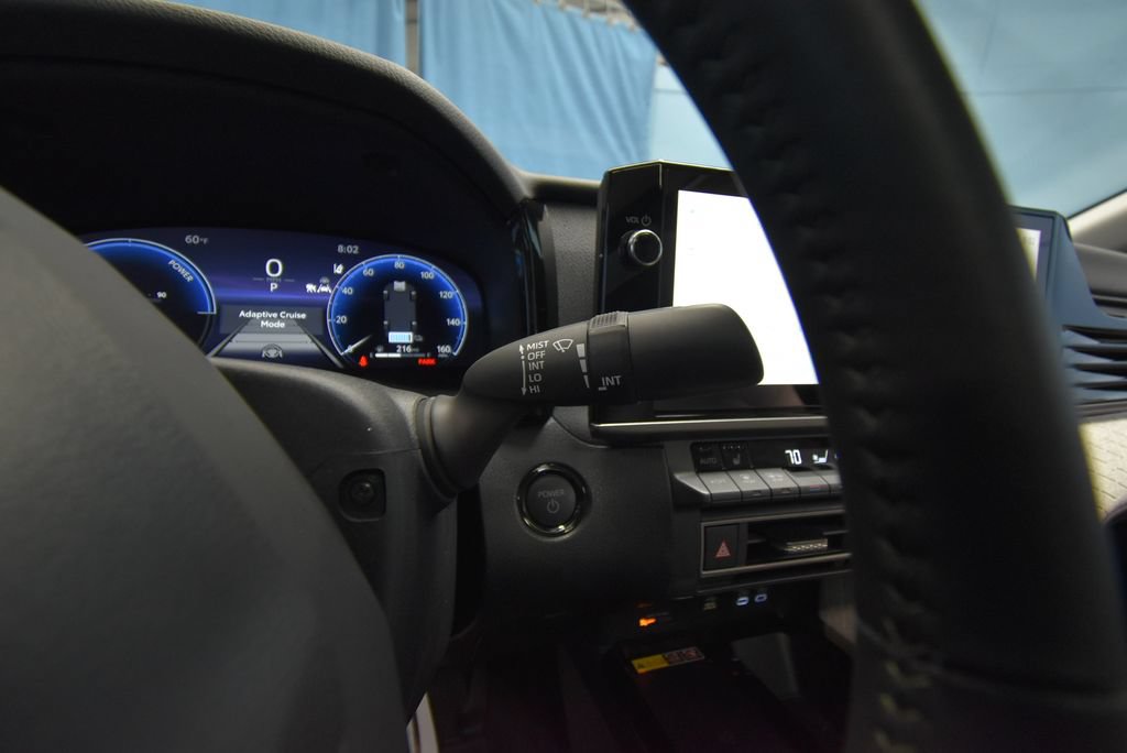 Used 2025 Toyota Camry XLE AWD/4WD image 13