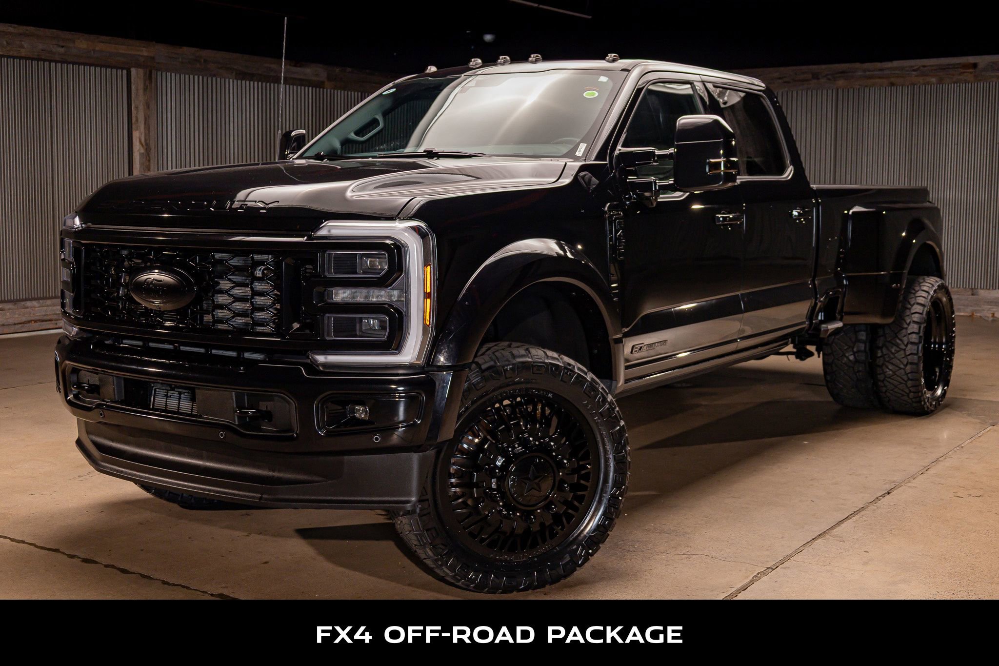 Used 2025 Ford F450 Platinum w/ FX4 Off-Road Package image 5