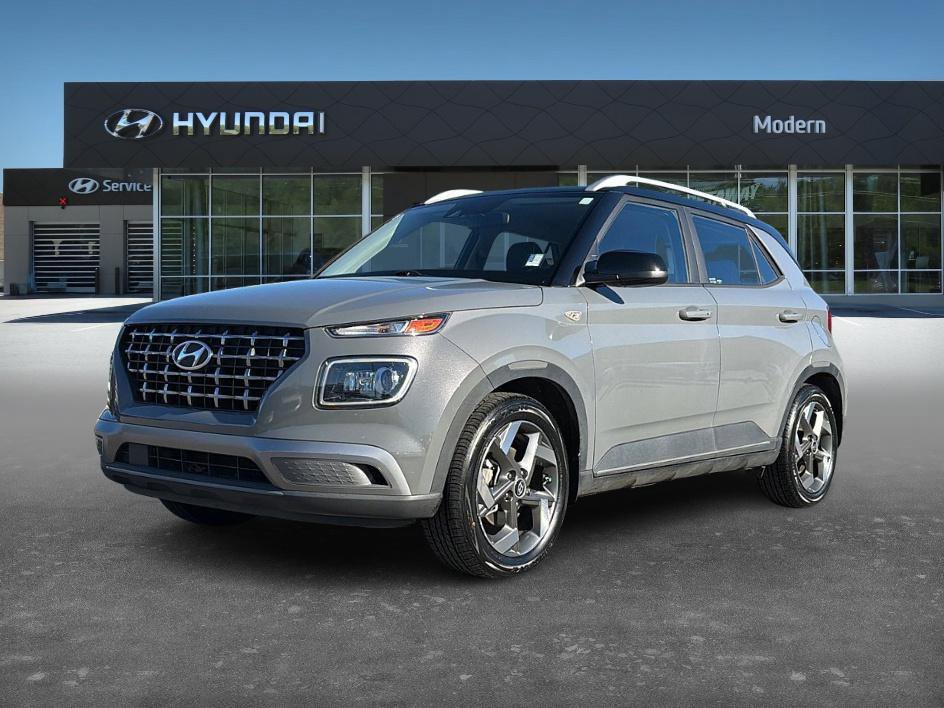 Used 2022 Hyundai Venue Limited w/ Cargo Package