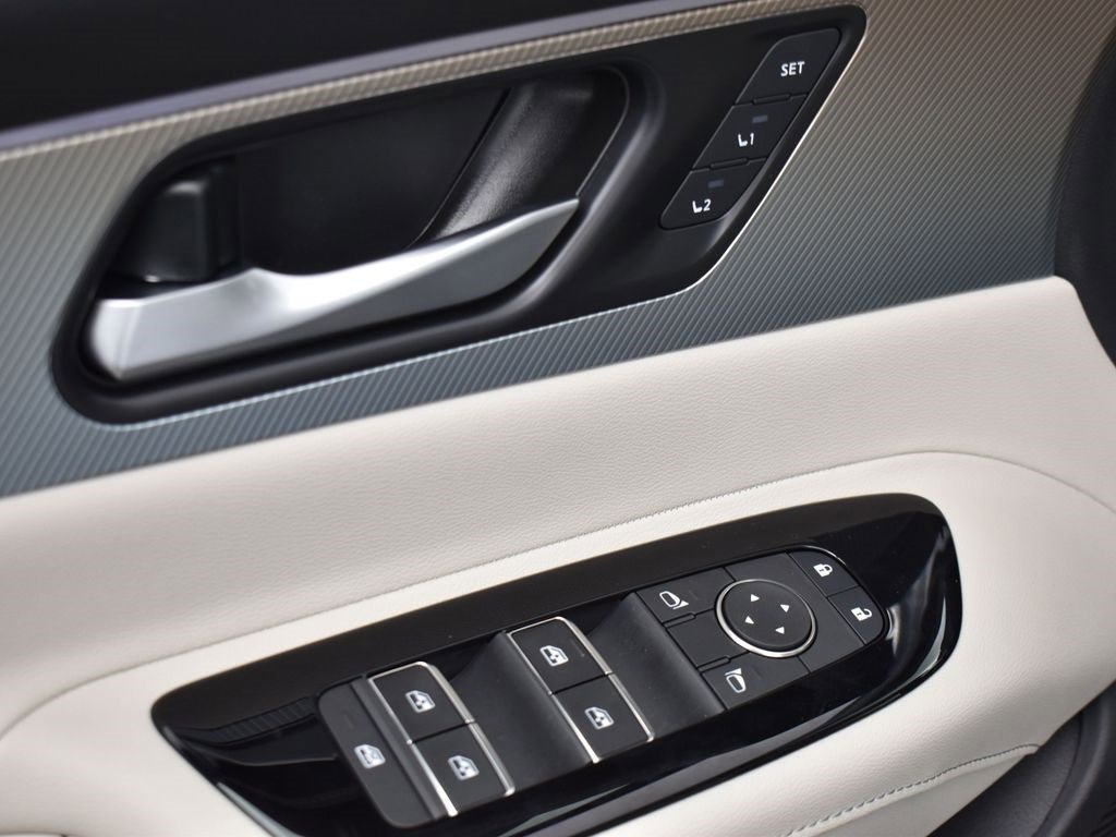 New 2025 Nissan Murano SL image 16