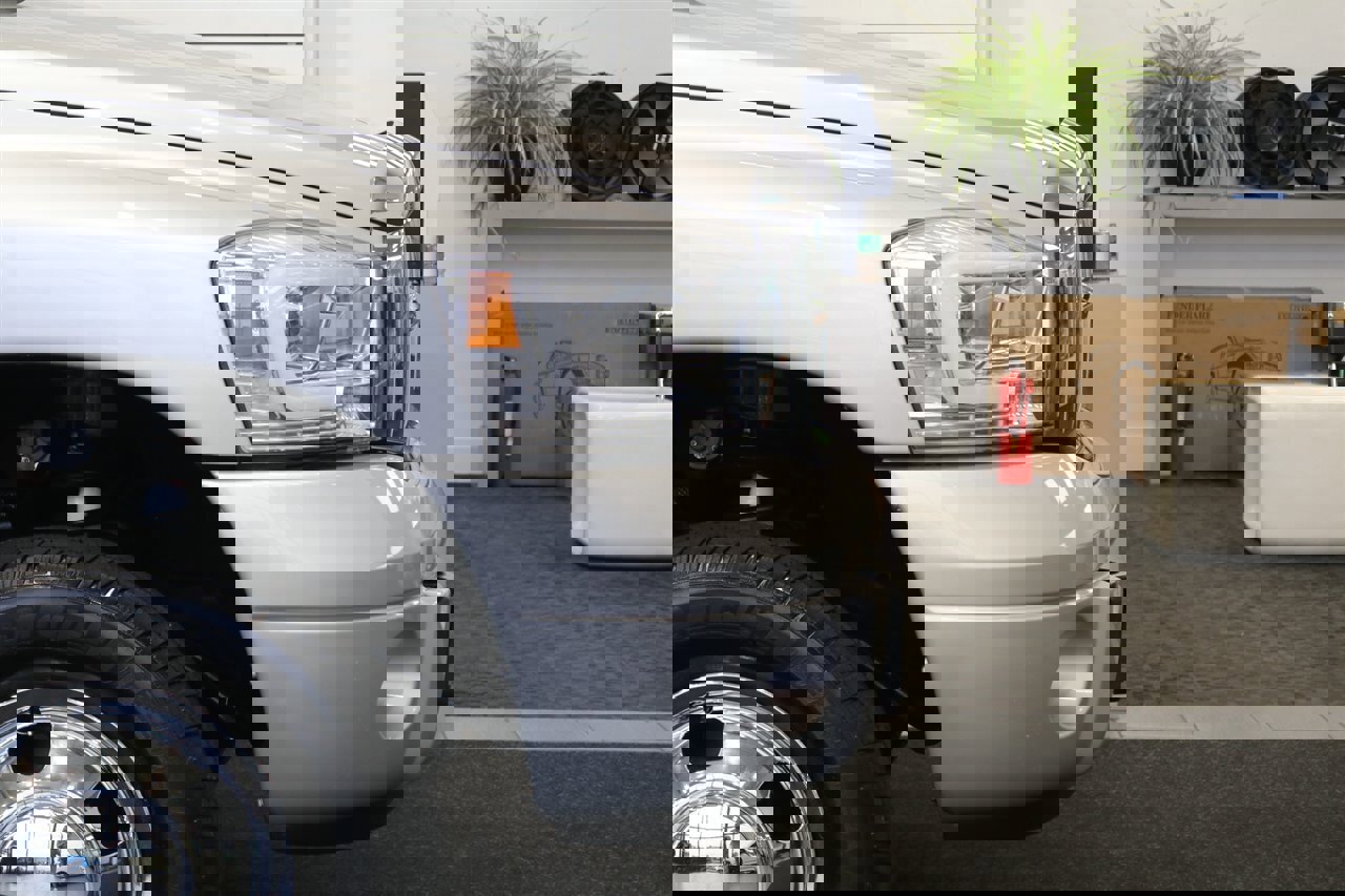 Used 2008 Dodge Ram 3500 Truck Laramie w/ Trailer Tow Group AWD/4WD image 39