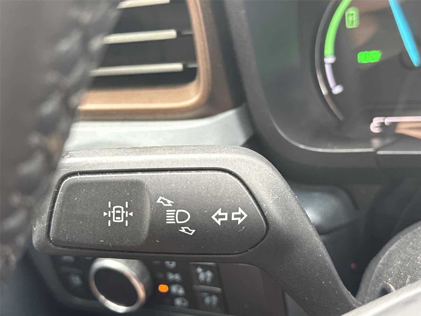 Used 2023 Ford Maverick Lariat w/ Lariat Luxury Package image 26