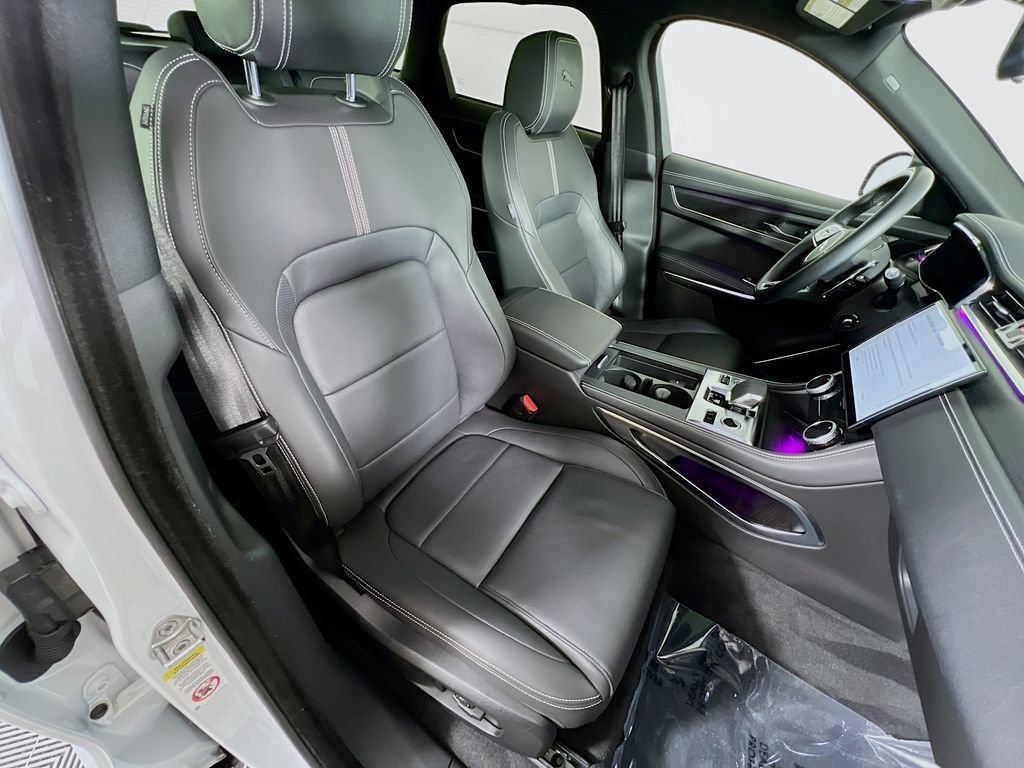 Certified 2025 Jaguar F-PACE R-Dynamic S AWD/4WD image 30