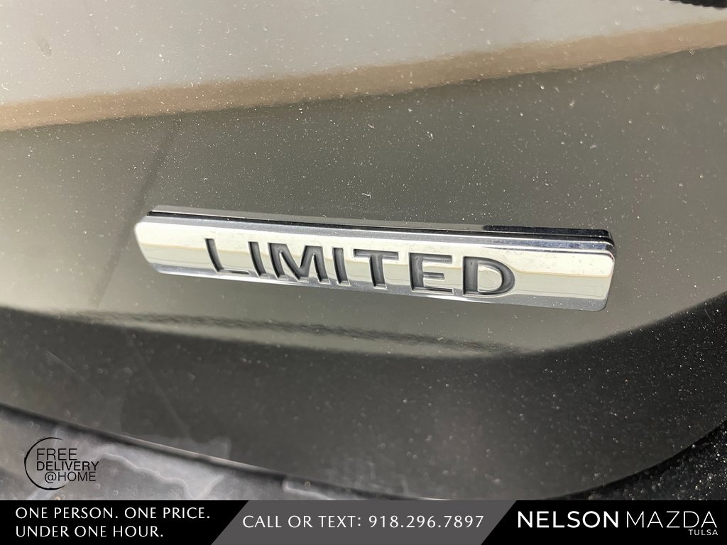 Used 2012 Hyundai Santa Fe Limited w/ Navigation Pkg 4 image 16