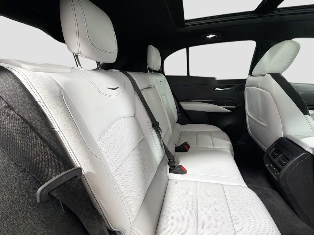 Used 2024 Cadillac XT4 Sport AWD/4WD image 30