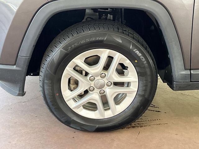 Used 2018 Jeep Compass Sport w/ Tech Group AWD/4WD image 11