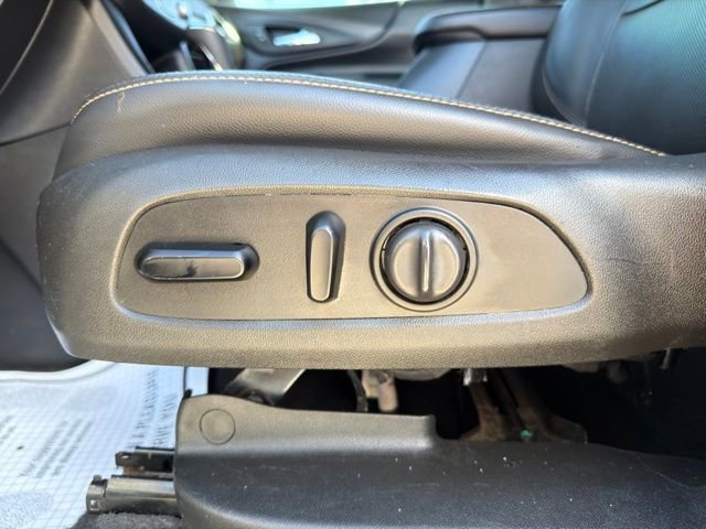 Used 2021 Chevrolet Equinox Premier AWD/4WD image 12