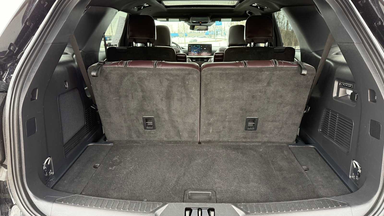 Used 2025 Ford Explorer Platinum w/ LUX Leather Package image 30