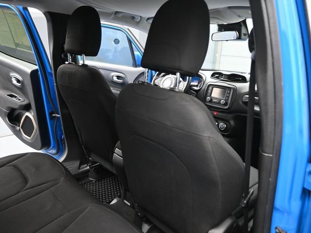 Used 2015 Jeep Renegade Latitude image 27