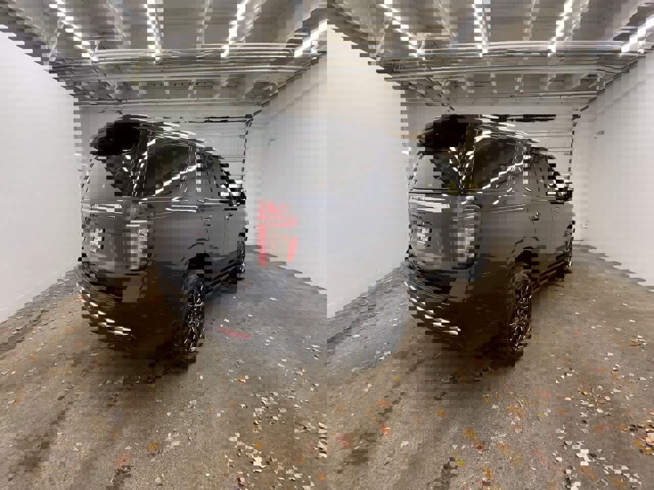 Used 2024 Chevrolet Tahoe High Country w/ Premium Package 2 image 6