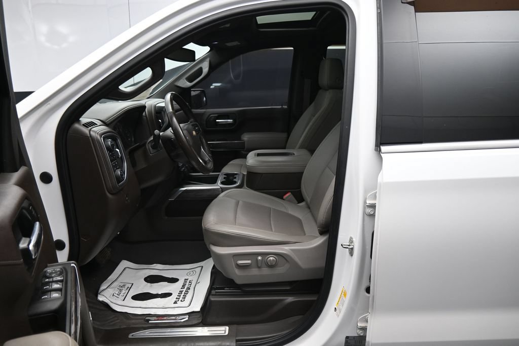 Used 2022 Chevrolet Silverado 1500 LTZ w/ LTZ Convenience Package II AWD/4WD image 10