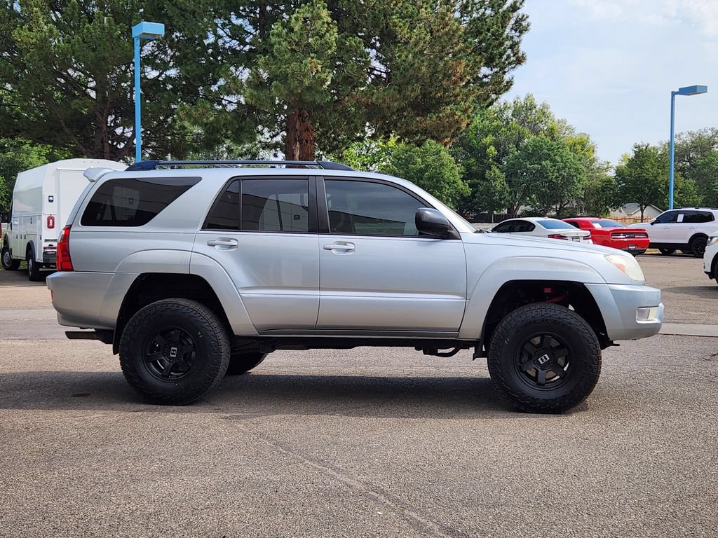 Used 2004 Toyota 4Runner SR5 AWD/4WD image 2