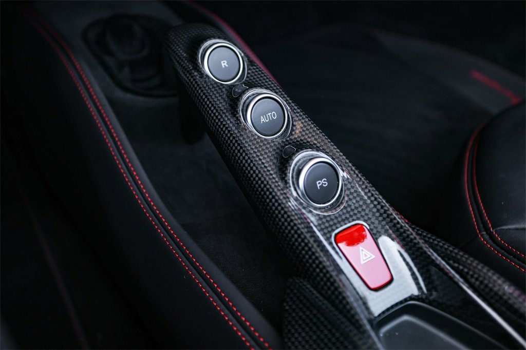 Certified 2022 Ferrari F8 Tributo image 38