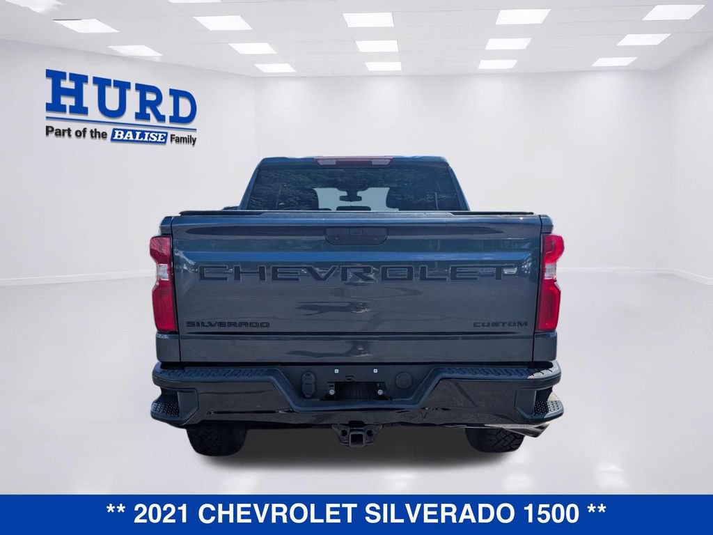 Used 2021 Chevrolet Silverado 1500 Custom Trail Boss w/ Safety Confidence Package AWD/4WD image 4