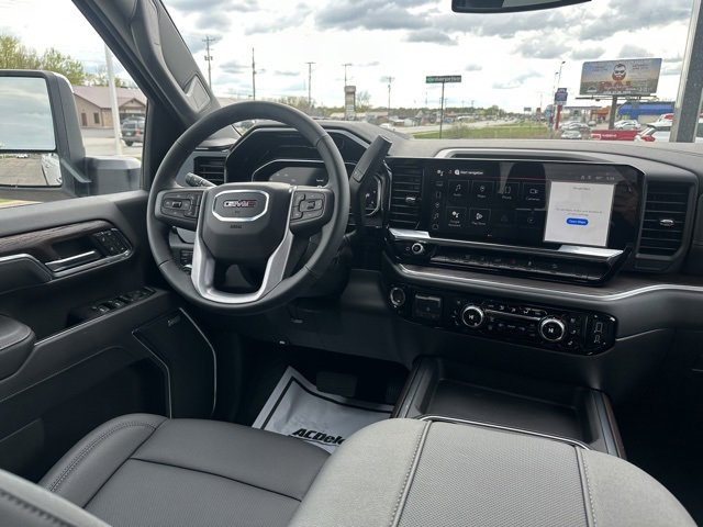 New 2025 GMC Sierra 2500 SLT w/ SLT Convenience Package image 15