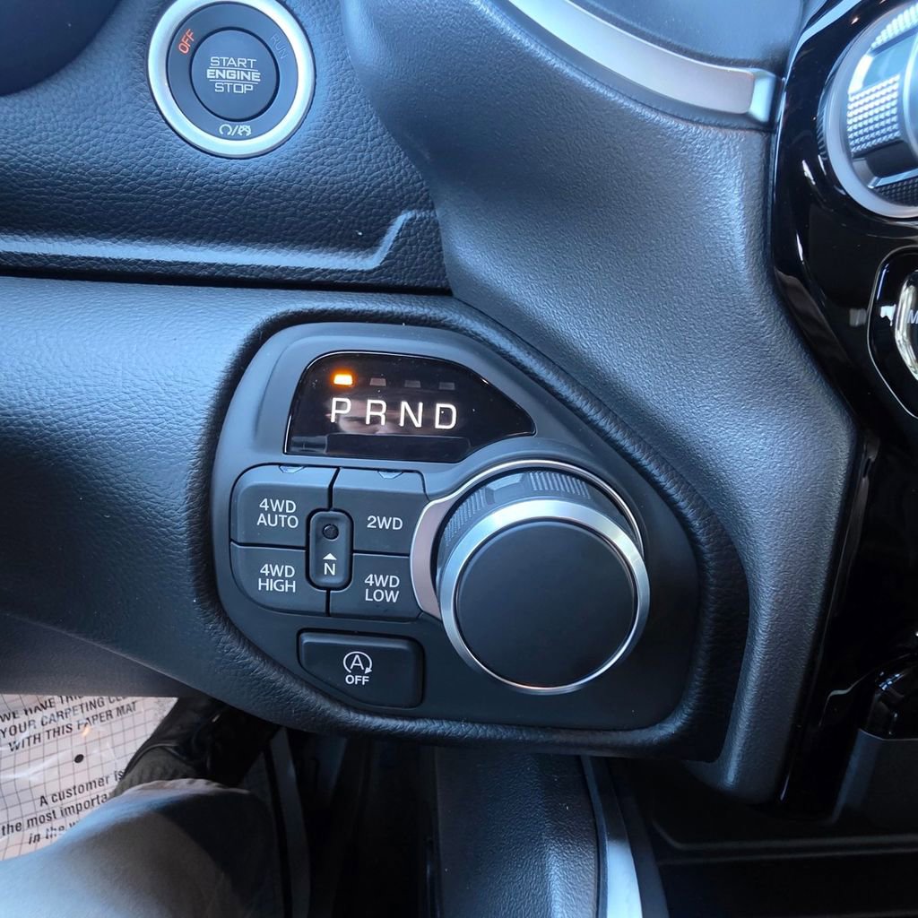 New 2026 RAM 1500 4x4 Crew Cab image 19