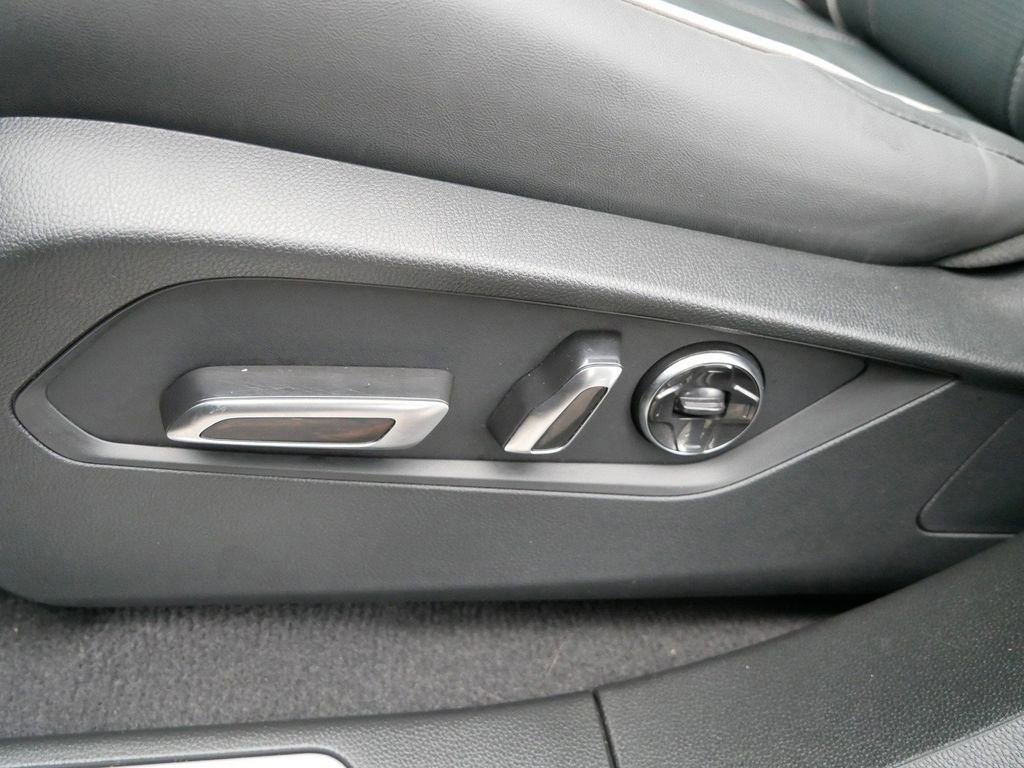 Used 2023 Acura RDX AWD w/ Advance Package image 17