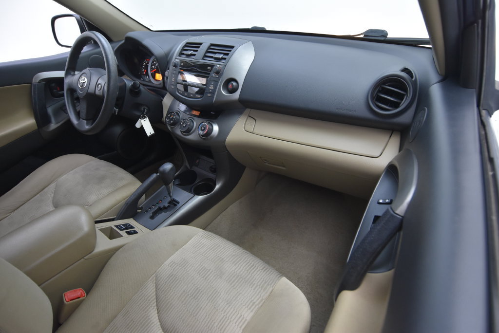 Used 2011 Toyota RAV4 4WD w/ Base L4 Extra Value Pkg image 28