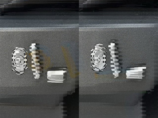 Used 2025 Lincoln Navigator Reserve image 30