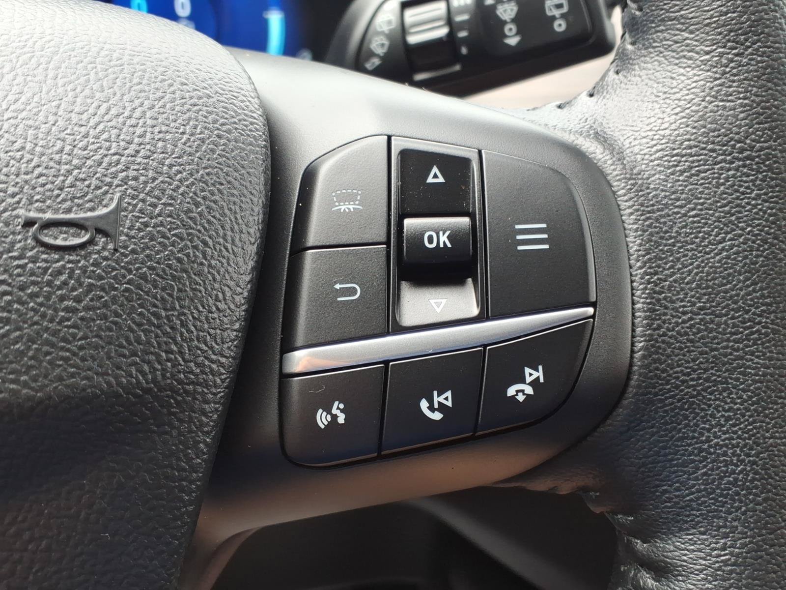 Certified 2020 Ford Escape Titanium AWD/4WD image 15
