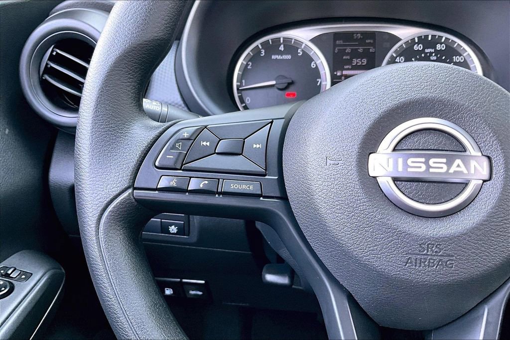 Certified 2025 Nissan Kicks Play S image 21