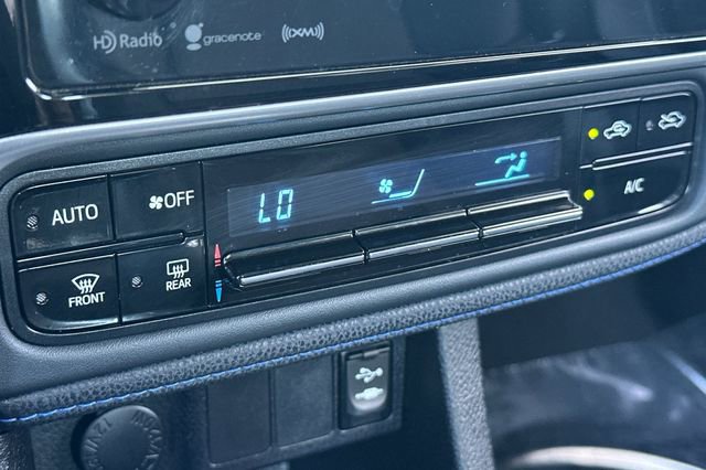 Used 2017 Toyota Corolla SE w/ Carpet Mat Package (TMS) image 18