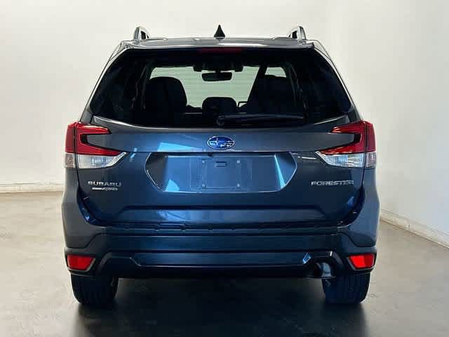 Used 2020 Subaru Forester Premium AWD/4WD image 4