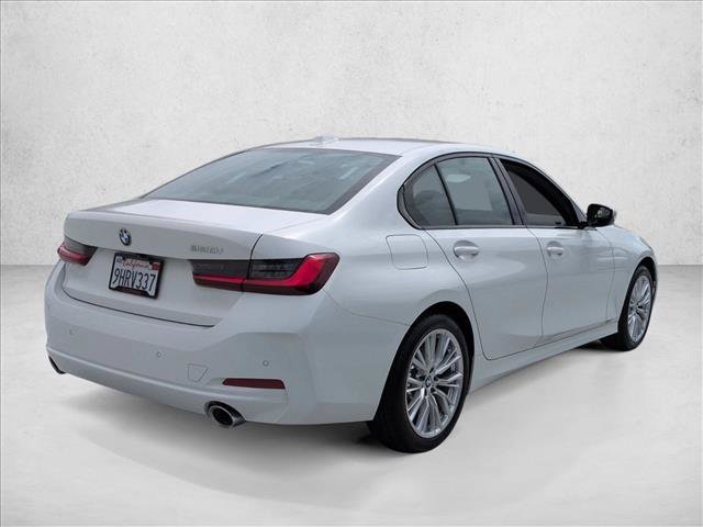Used 2023 BMW 330i Sedan w/ Driving Assistance Package RWD image 5