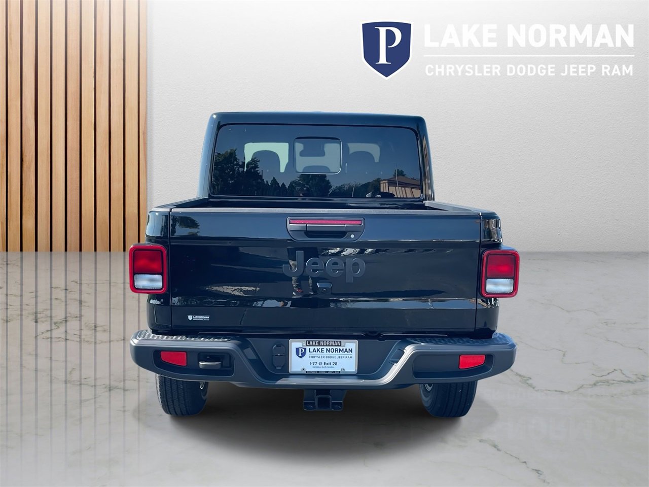 New 2025 Jeep Gladiator Sport image 8