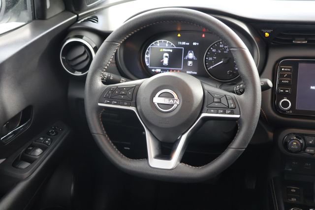Used 2023 Nissan Kicks SR w/ SR Premium Package image 10