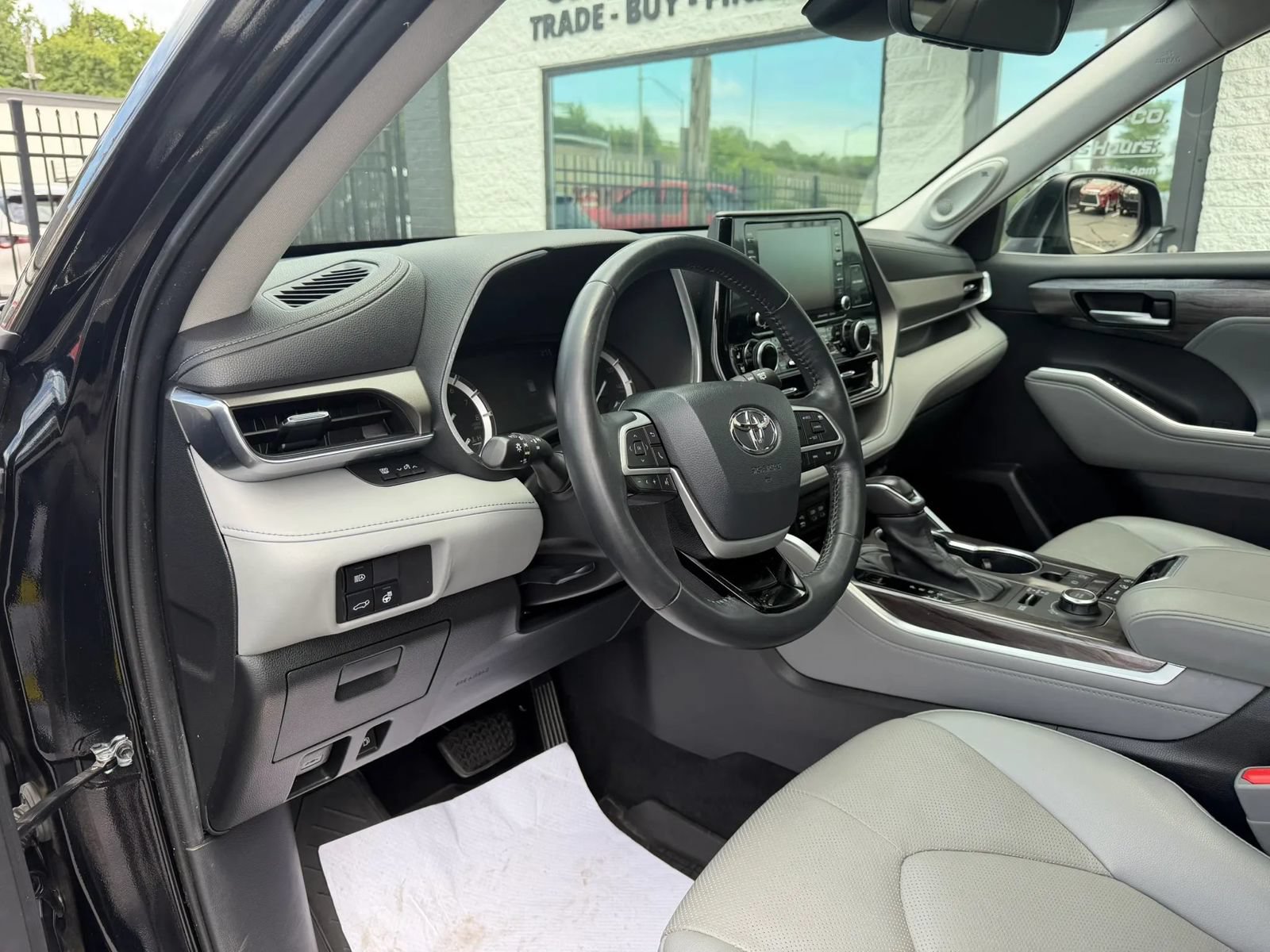 Used 2022 Toyota Highlander Limited AWD/4WD image 15
