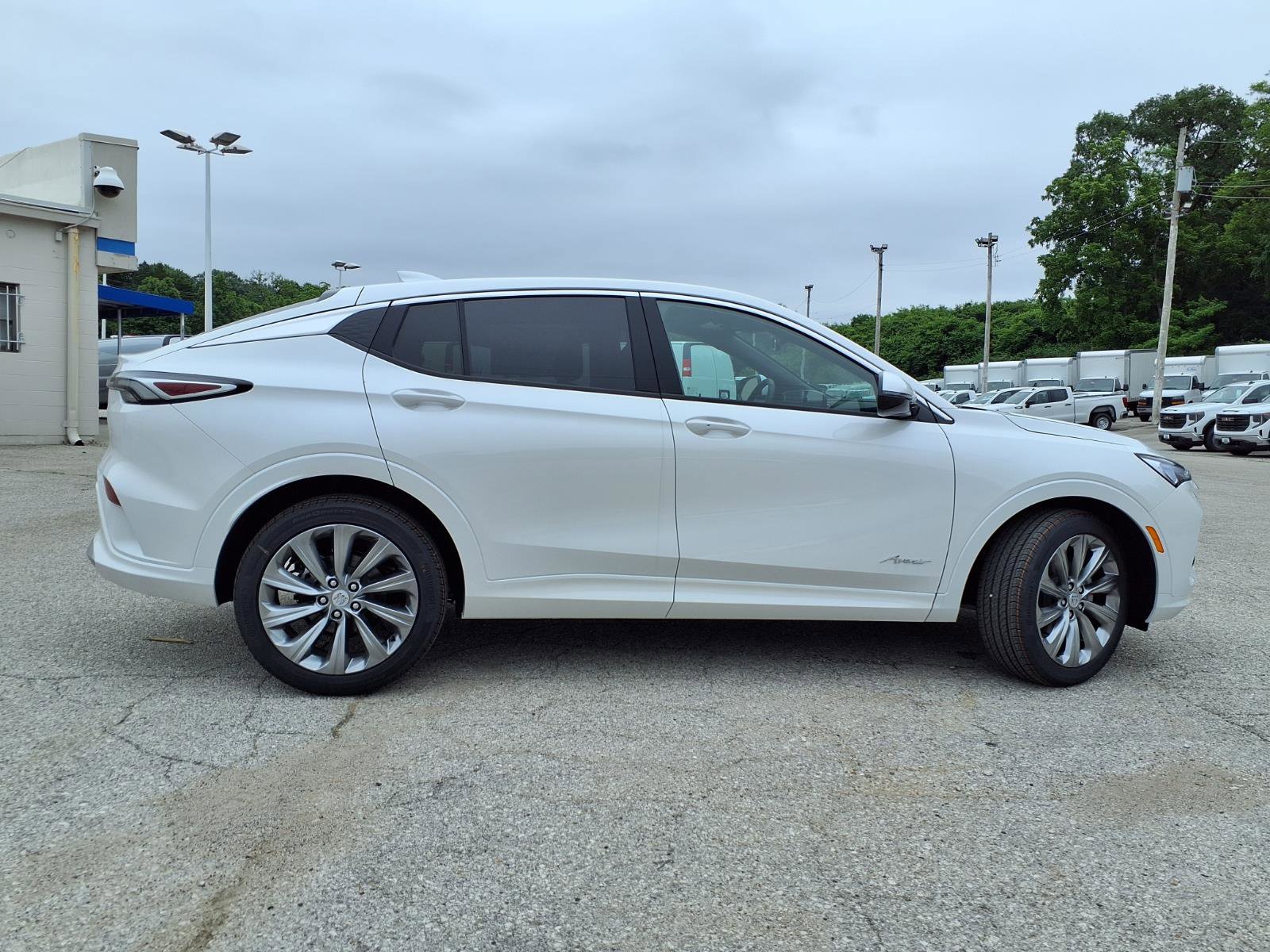 New 2026 Buick Envista Avenir FWD image 22