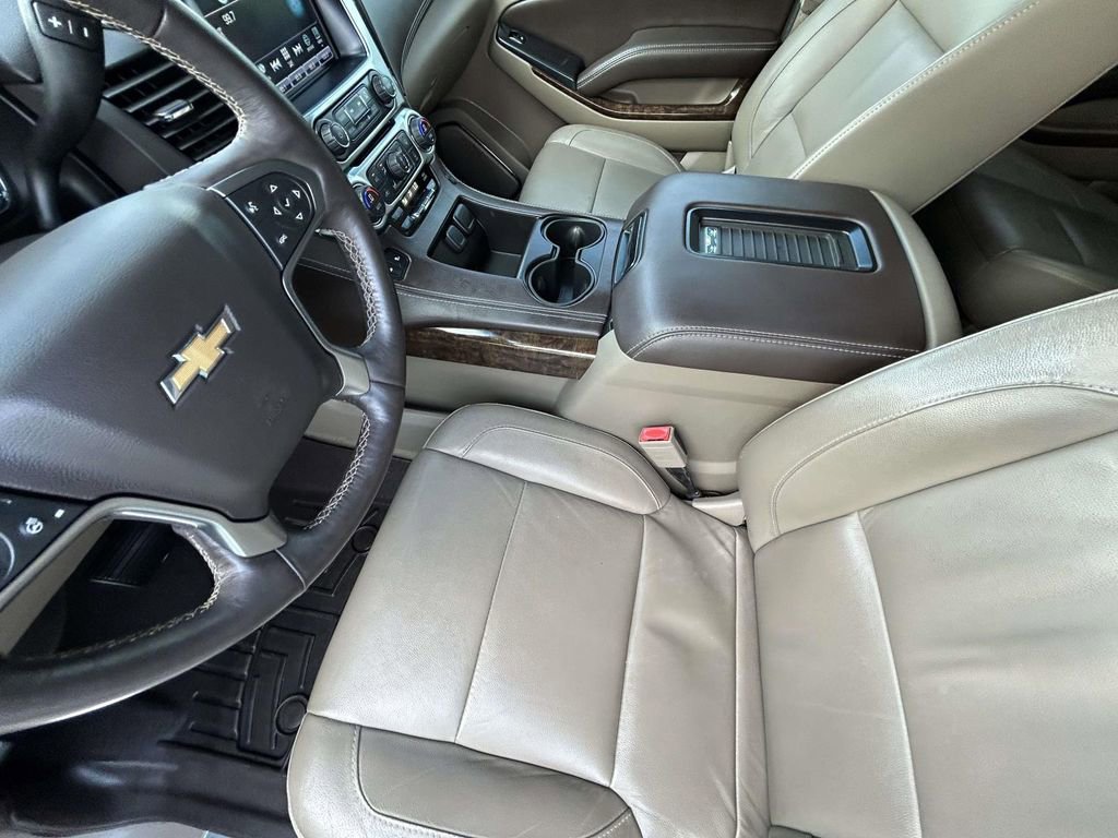 Used 2016 Chevrolet Suburban LT w/ LT Signature Package image 10