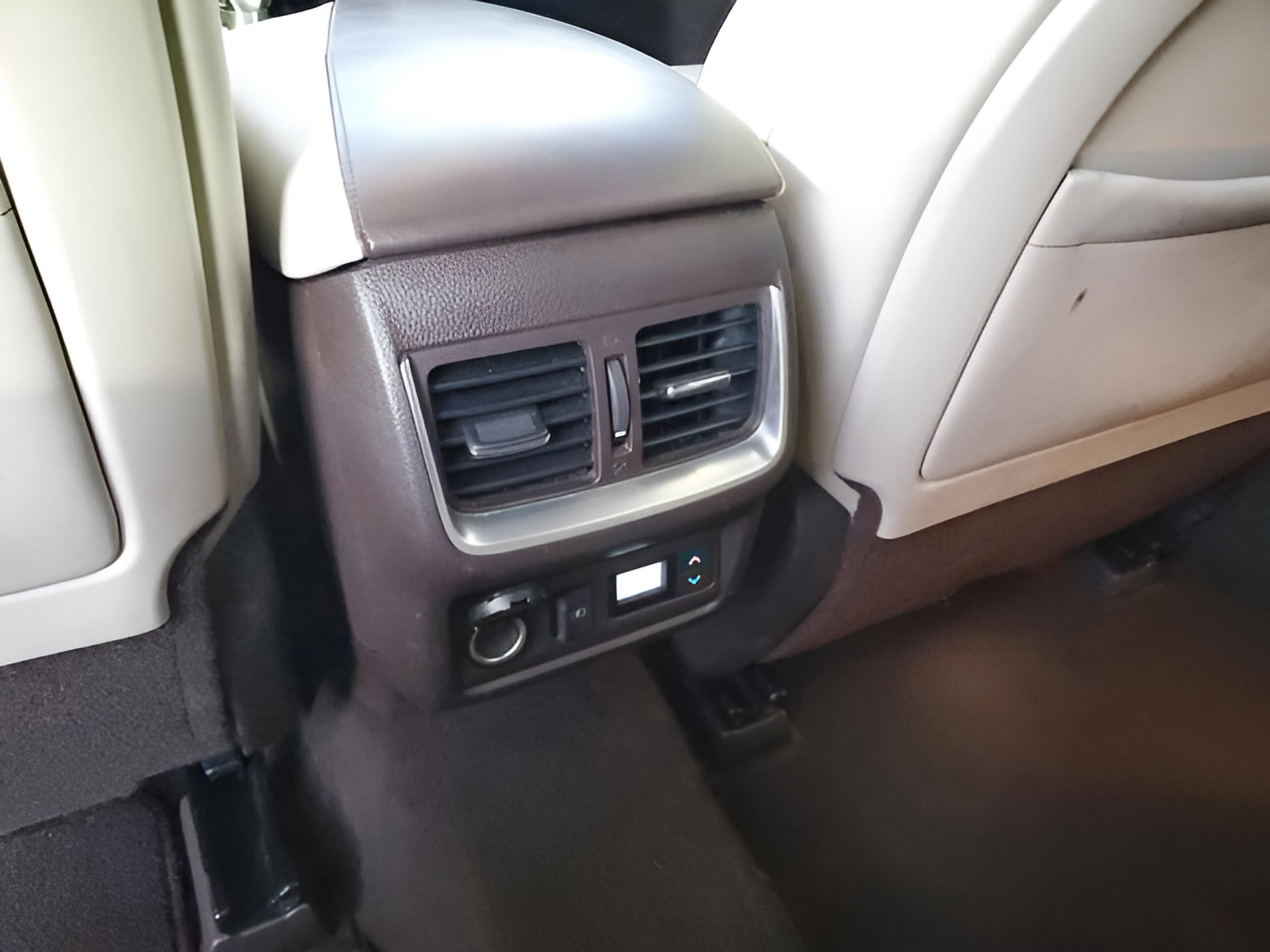 Used 2019 INFINITI QX50 Essential w/ Sensory Package image 12