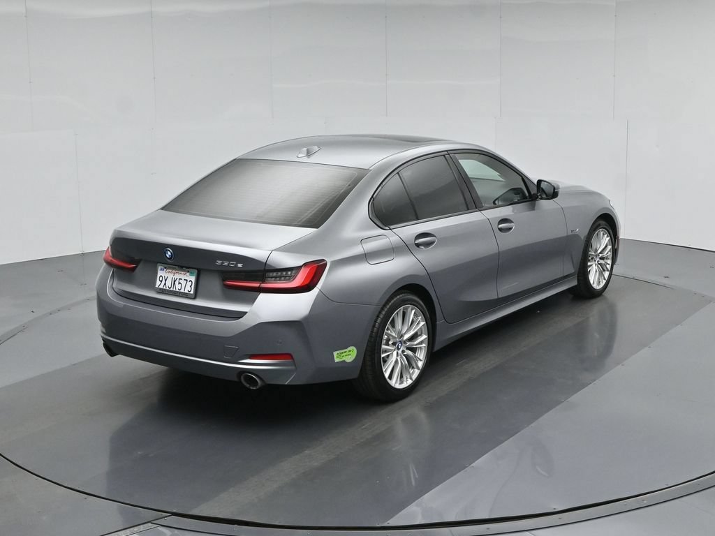 Used 2023 BMW 330e w/ Convenience Package RWD image 39