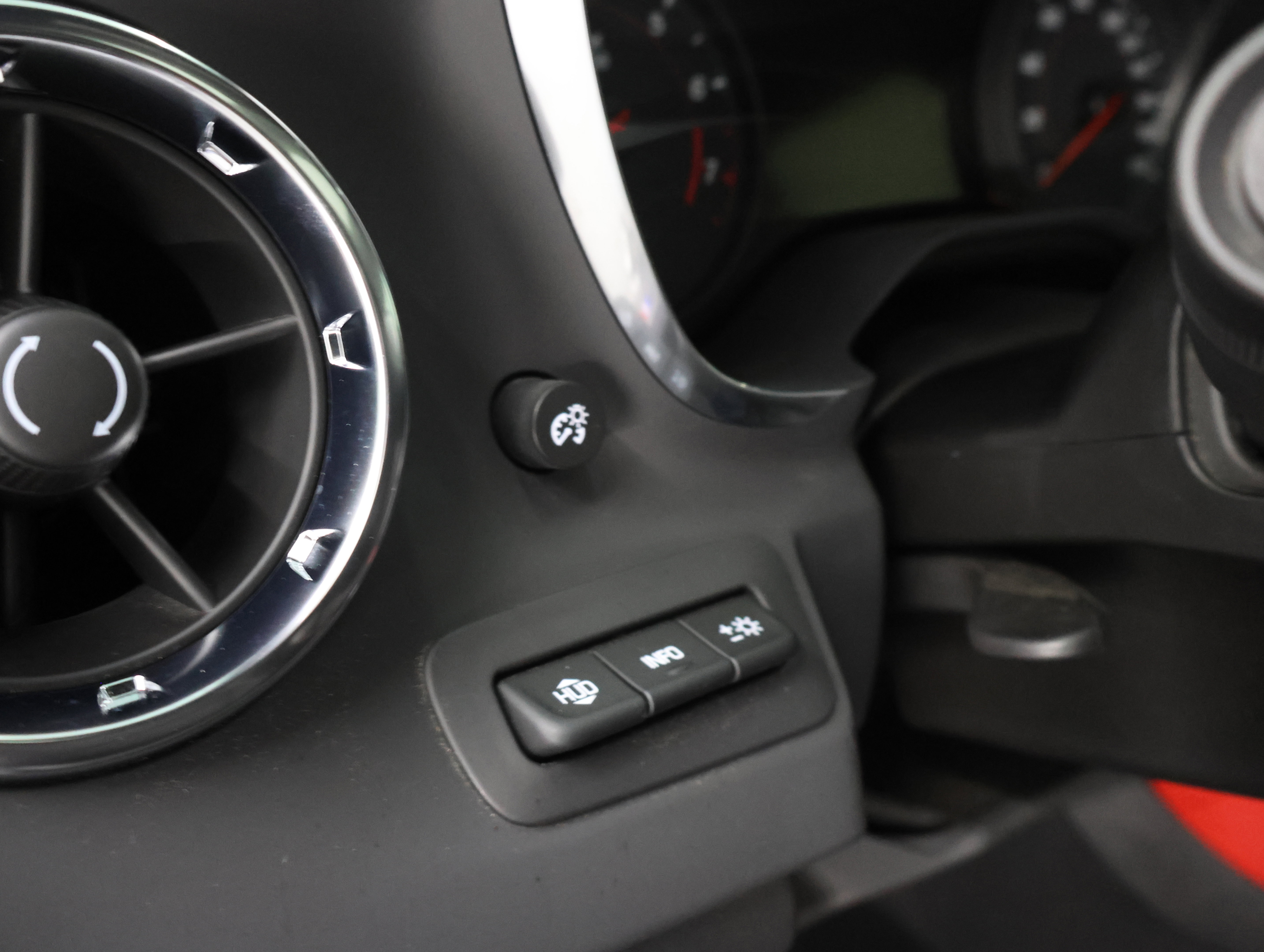 Used 2023 Chevrolet Camaro ZL1 RWD image 38