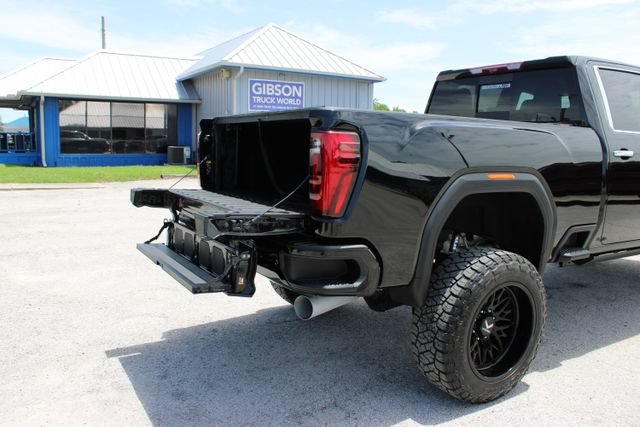 Used 2025 GMC Sierra 2500 Denali w/ Denali Reserve Package AWD/4WD image 11