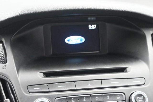 Used 2017 Ford Focus SE FWD image 24