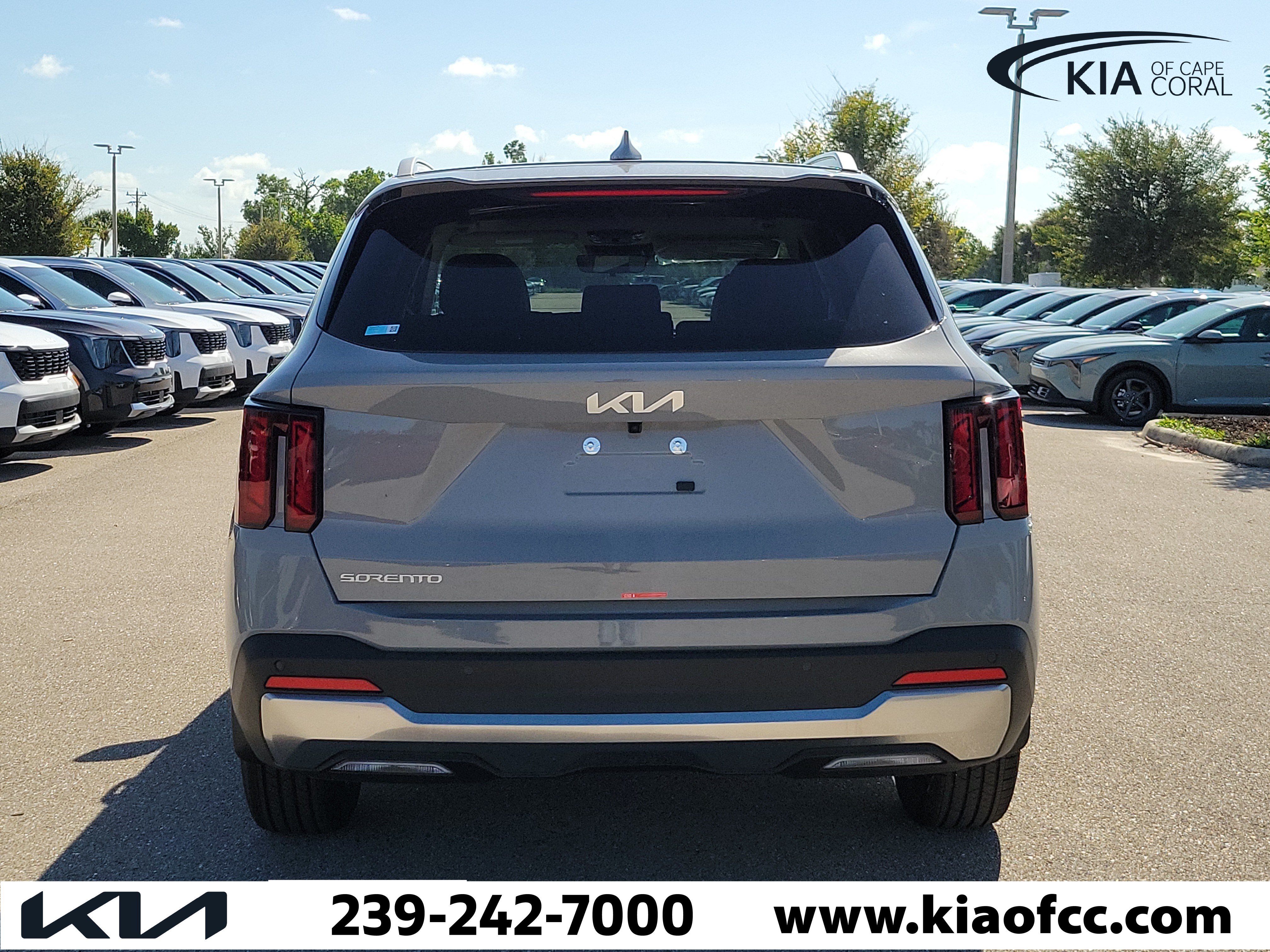 New 2026 Kia Sorento S w/ S Panoramic Sunroof Package FWD image 5