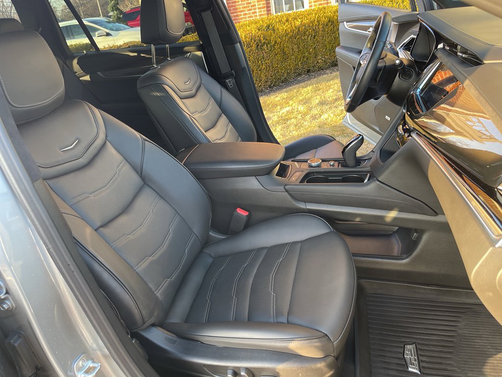 Used 2024 Cadillac XT6 Premium Luxury w/ Platinum Package image 34