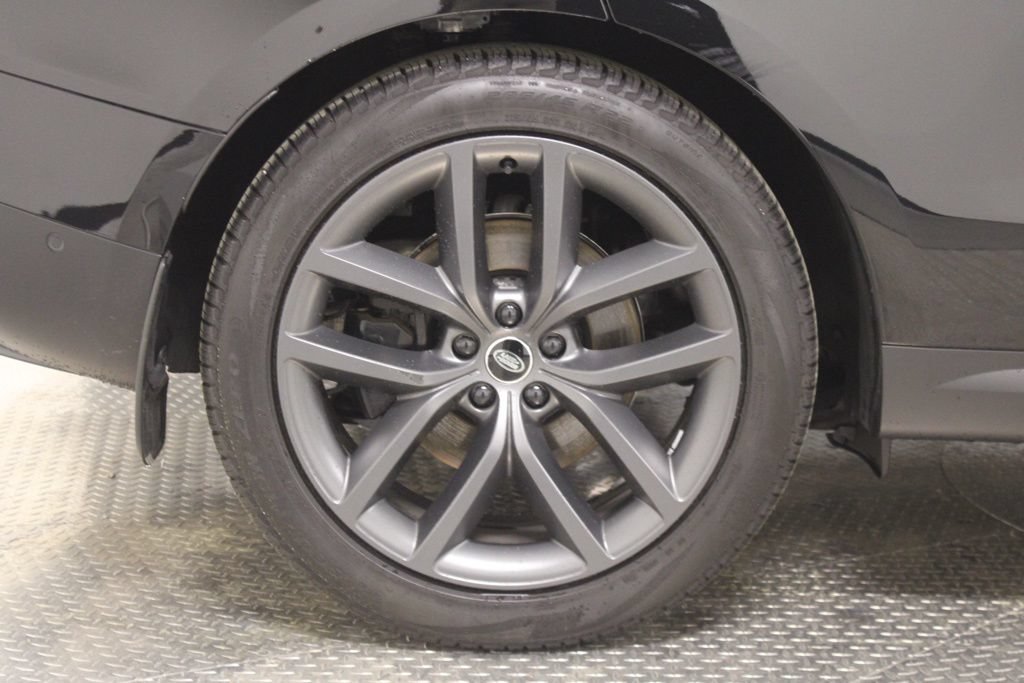 Certified 2025 Land Rover Range Rover Sport SE AWD/4WD image 13