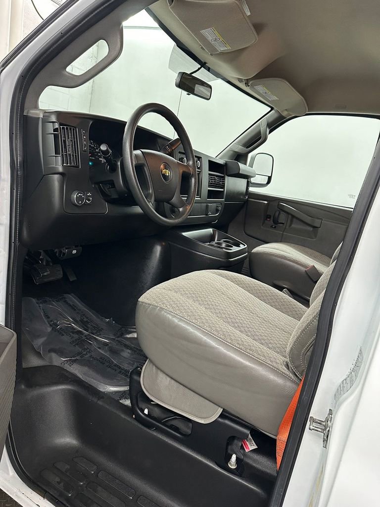 Used 2020 Chevrolet Express 2500 image 9
