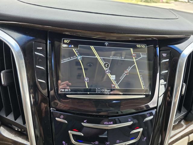 Used 2018 Cadillac Escalade Luxury RWD image 11