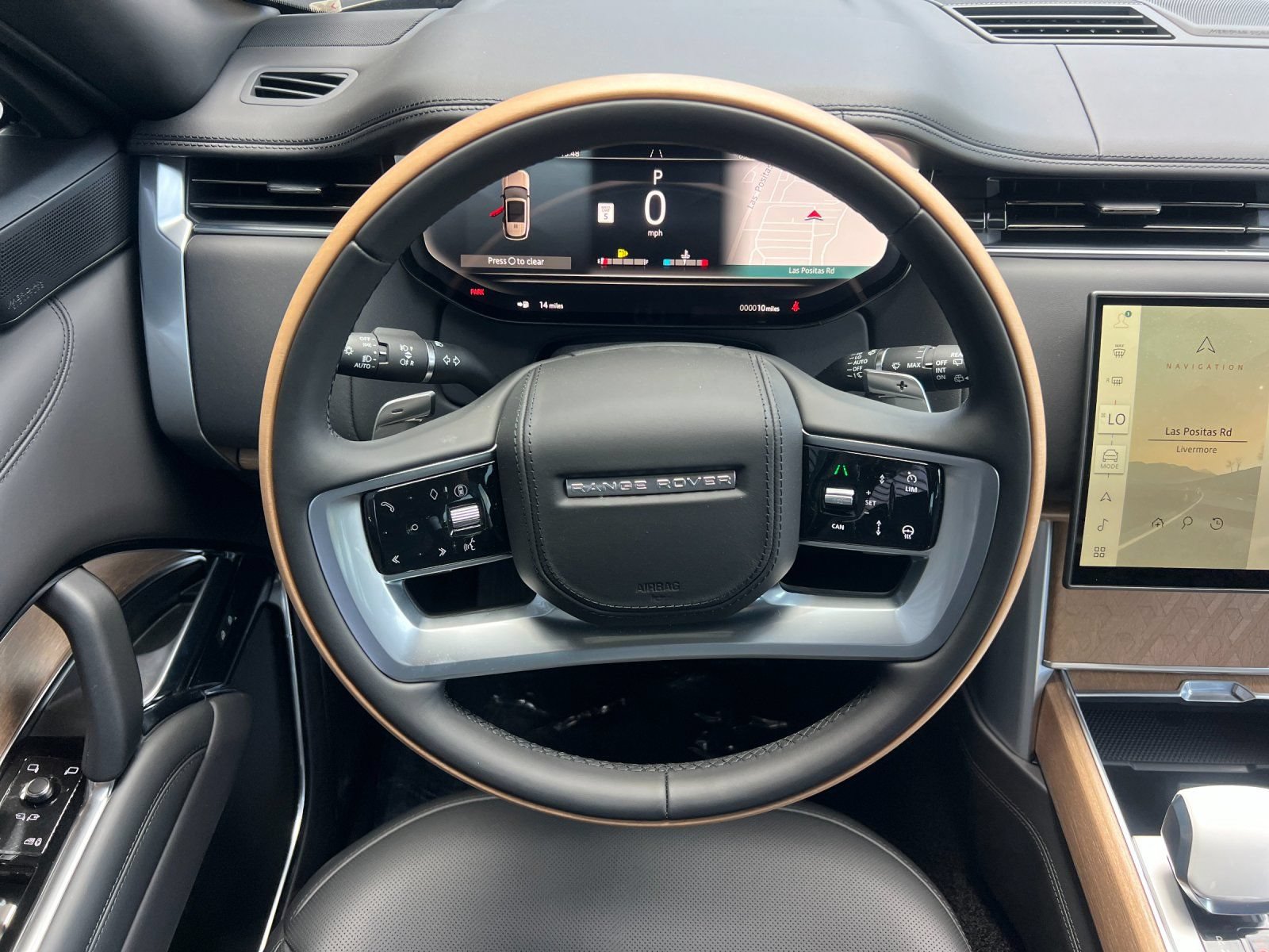 New 2026 Land Rover Range Rover SV AWD/4WD image 14